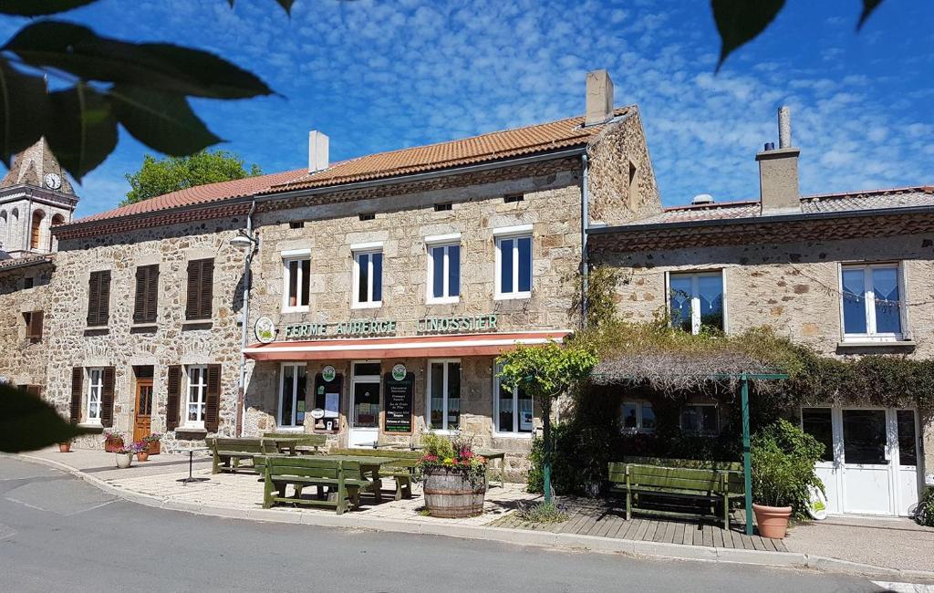 Séjour à la ferme Ferme Auberge Linossier Le Village, Burdignes, 42220 Burdignes