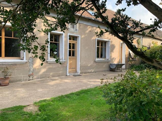 B&B / Chambre d'hôtes Ferme des Trois Poiriers, Teloché Les Trois Poiriers, 72220 Teloché