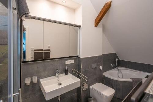 Fetisch-Ferienwohnung, Cinderella-Suite Büschdorf allemagne