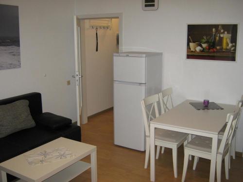 Appartement Fewo 91 WHG B 9 in Burhave Butjadinger Str. 47 Burhave