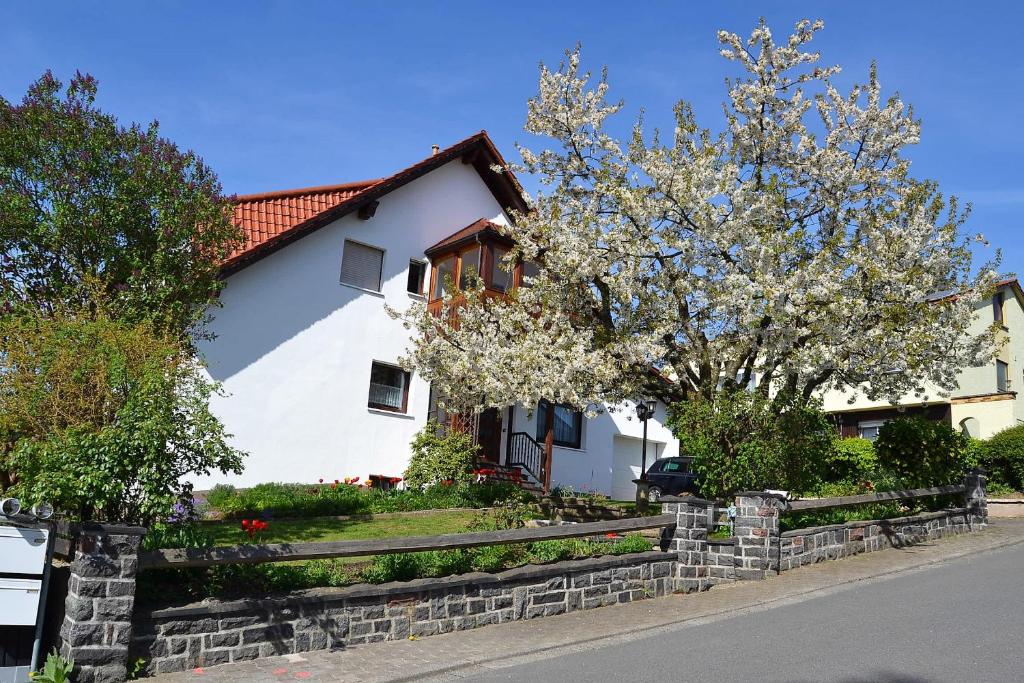 Appartement FeWo Ackermann Am Bangert 10 OT: Klein-Bieberau, 64397 Modautal