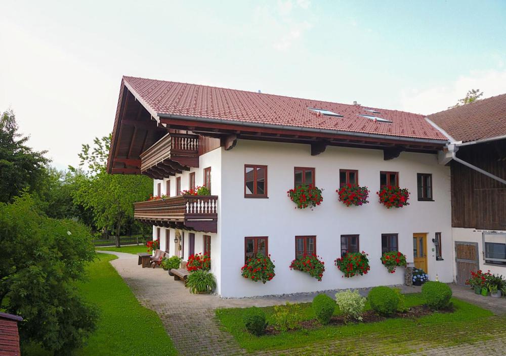 Appartement Fewo B33 Baumgarten 33, 83236 Übersee