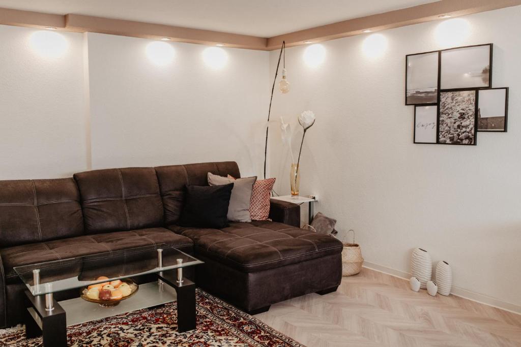 Appartement FeWo B50 50 Unter den Buchen Einliegerwohnung, 66701 Beckingen