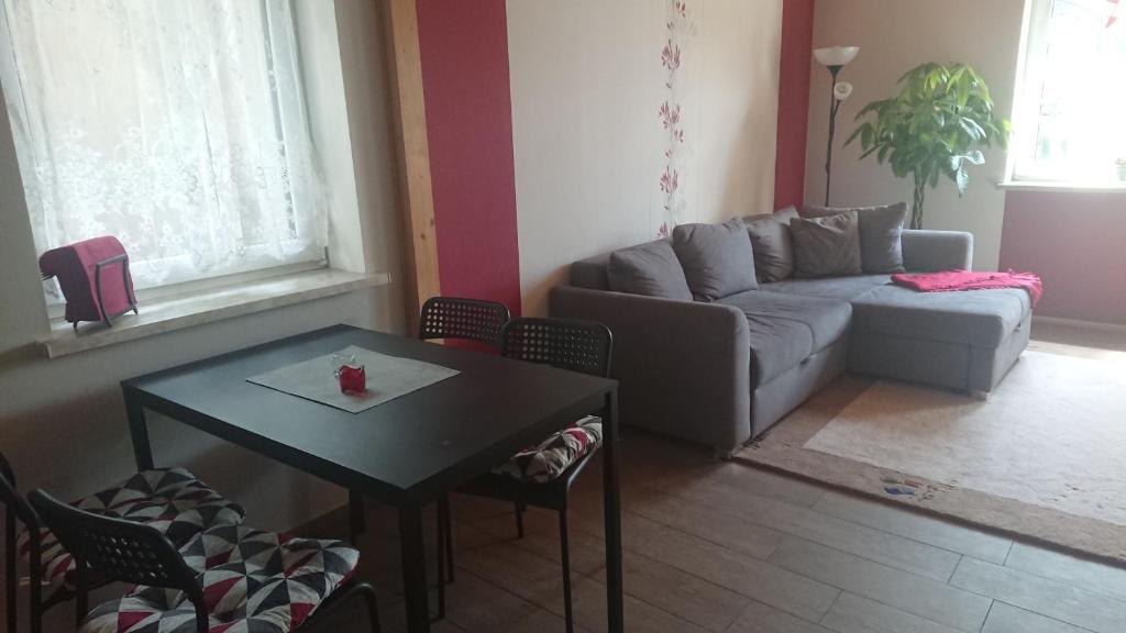 Appartement FeWo Erika 1 Karl-Böhm-Straße Kellergeschoss, 08485 Lengenfeld