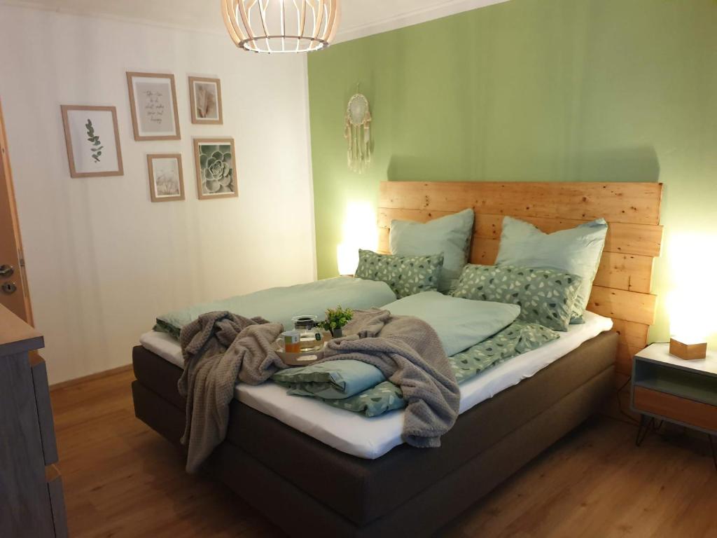 Appartement FeWo Frühling in der Villa Waldrand mit großem Garten 30 Zur Glashütte Erdgeschoss, 33181 Bad Wünnenberg