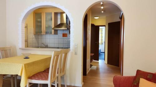 Appartement FeWo Kuhschelle, Oberstaufen-Steibis 9 Im Dorf Oberstaufen