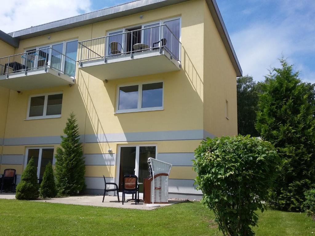 Appartement Fewo mit Terrasse 2 Fledermausweg, 18182 Gelbensande