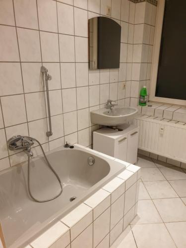 Appartement FeWo Nina 2 14 Tagewerbener Straße 1. OG rechts Weißenfels