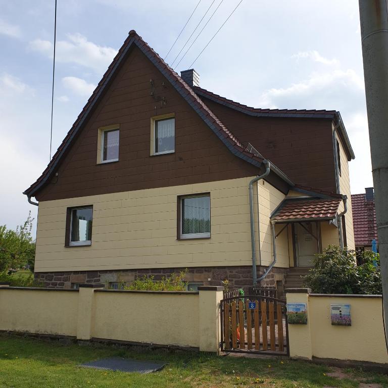 Appartement FeWo Zimmermann Kisseler Straße 8, 36433 Etterwinden