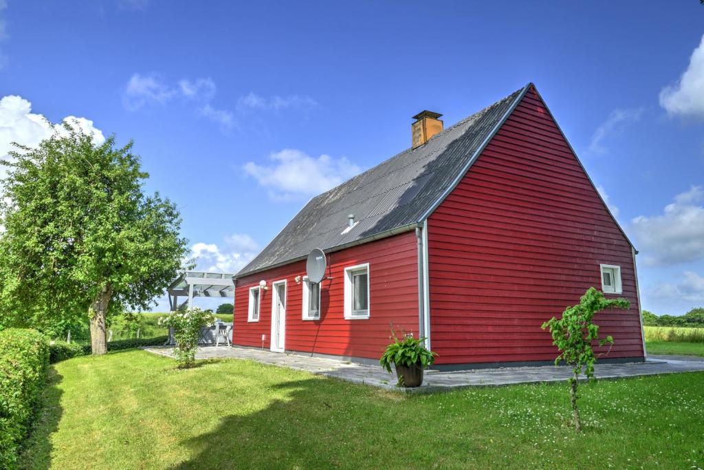 Maison de vacances fewo1846 - Rotes Haus 1 Hodderuper Weg, 24975 Husby