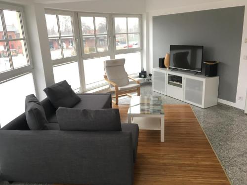 Appartement Fewobada - Ferienwohnung am Bahnhof Dallgow Bahnhofstraße 154d / 1.OG re Dallgow