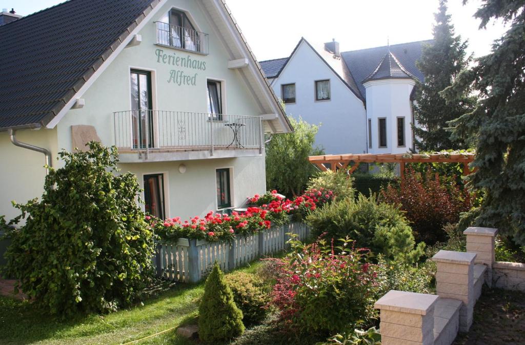 Maisons de vacances FH Alfred 10 Neusiedlung, 06632 Freyburg