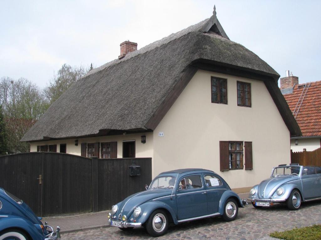 Maisons de vacances Fischerhus In Krummin - nur für Urlauber Dorfstrasse2-3, 17440 Krummin