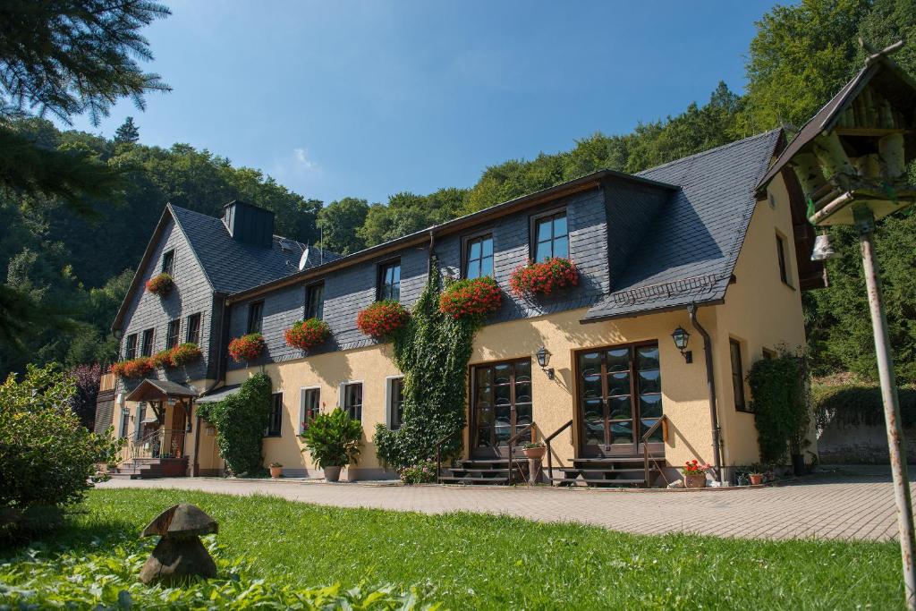 Hôtel Flair-Waldhotel Mellestollen Wittmannsgereuther Strasse, 07318 Saalfeld