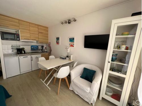 Appartement Flat with SWIMMING POOL close to the BEACH 48 Boulevard Deganne Arcachon