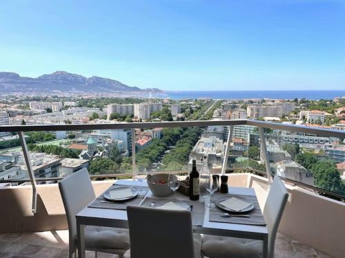 FLC Exceptional 2 bedroom appartment, 110M2 Marseille france