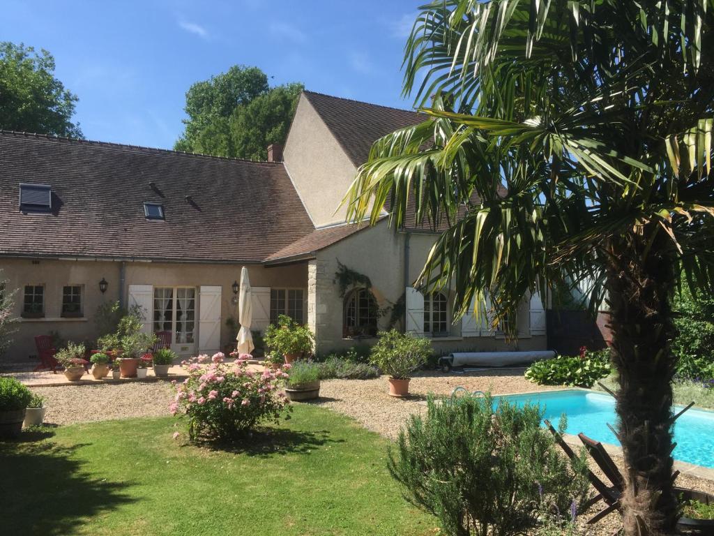 B&B / Chambre d'hôtes Fleurs de Vignes Piscine 18 rue de l'église, 21200 Montagny-lès-Beaune