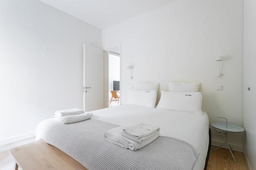 Appartements FLH Bairro Alto Modern Flats 48 Rua Luz Soriano Lisbonne