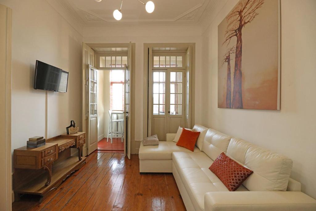 Appartement FLH Porto Classic Apartment with Parking 272 Rua de Álvares Cabral, 4050-041 Porto