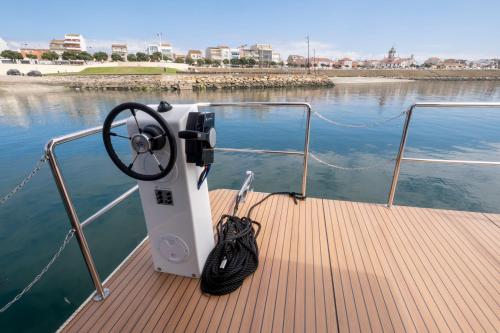 Floating Experience - Casa flutuante a 25 min do Porto Póvoa de Varzim portugal