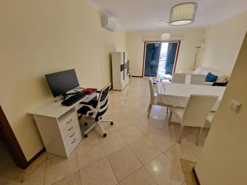 Appartement Forum Madeira Ajuda Apartment Rua José António de Freitas Gonçalves 19 B2A2, 5º AB Funchal