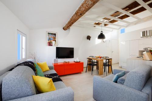 Appartement Forville YourHostHelper 66 Rue Meynadier Cannes