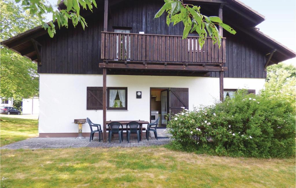 Maison de vacances Four-Bedroom Holiday Home in Thalfang , 54424 Thalfang