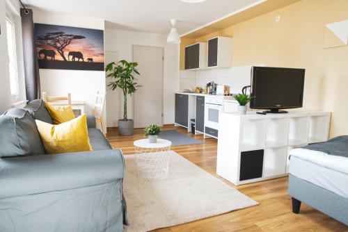 Appartement FULL HOUSE Studios - Elephant Apartment - NETFLIX + WiFi inkl. 28 Torstraße Dachgeschoss Halle-sur-Saale