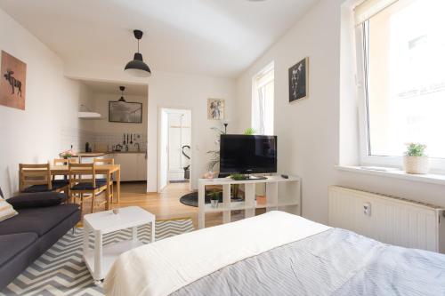 Appartement FULL HOUSE Studios - Lion Apartment - NETFLIX, WiFi inkl 28 Torstraße Halle-sur-Saale