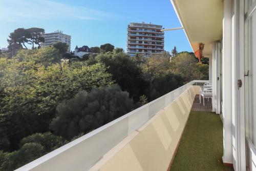 Furnished apartment near city center terrace with panoramic view & parking Antibes france