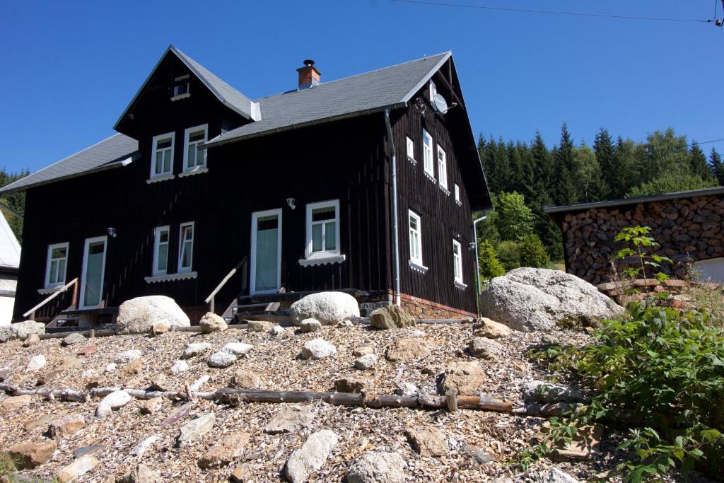 Appartement Fw. Glashütte Anno Dazumal Steindöbraweg 9A, 08248 Klingenthal
