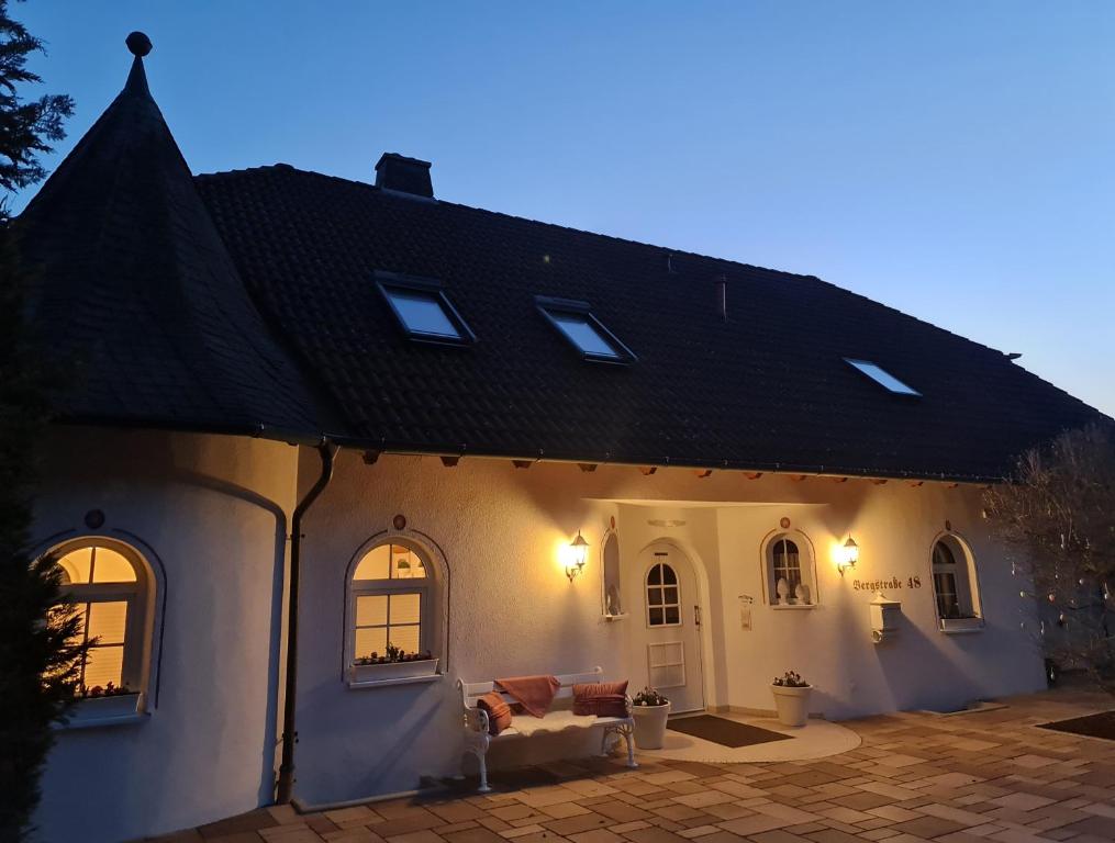 Appartements GardenView Apartments & Suites bei Bad Kissingen Bergstr. 48, 97720 Nüdlingen