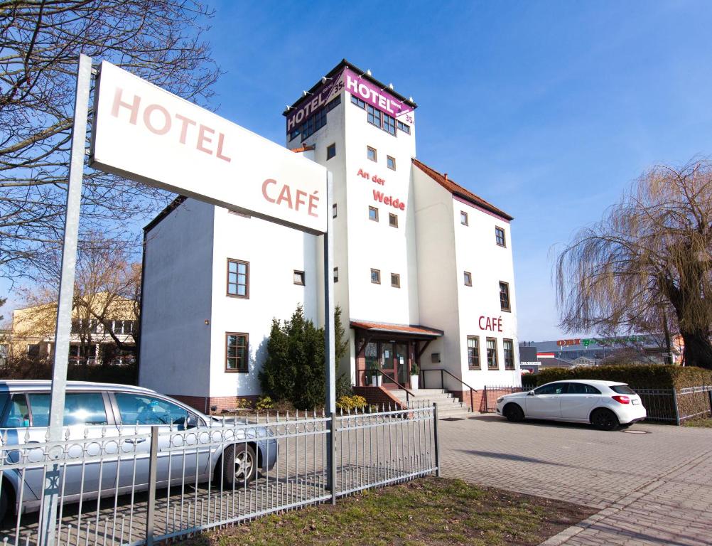 Hôtel Garni-Hotel An der Weide Alt-Mahlsdorf 21, 12623 Berlin