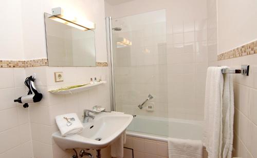 Hôtel Garni Hotel Leitl GmbH Landshuterstrasse 50 Eggenfelden