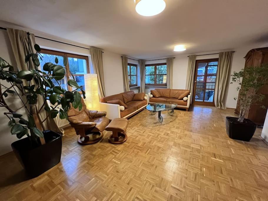 Appartement Garten-Ferienwohnung Seppi 31 Lindemannstraße, 82327 Tutzing