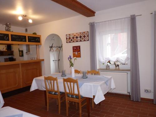 Maison d'hôtes Gästehaus Bacchus Burgstrasse 18 Wachenheim an der Weinstraße