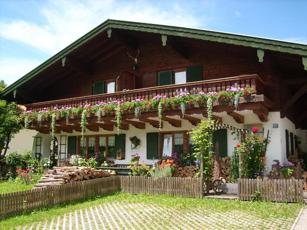 Maison d'hôtes Gästehaus Barbara Schwaiger Eckerstrasse 35a, 83334 Inzell