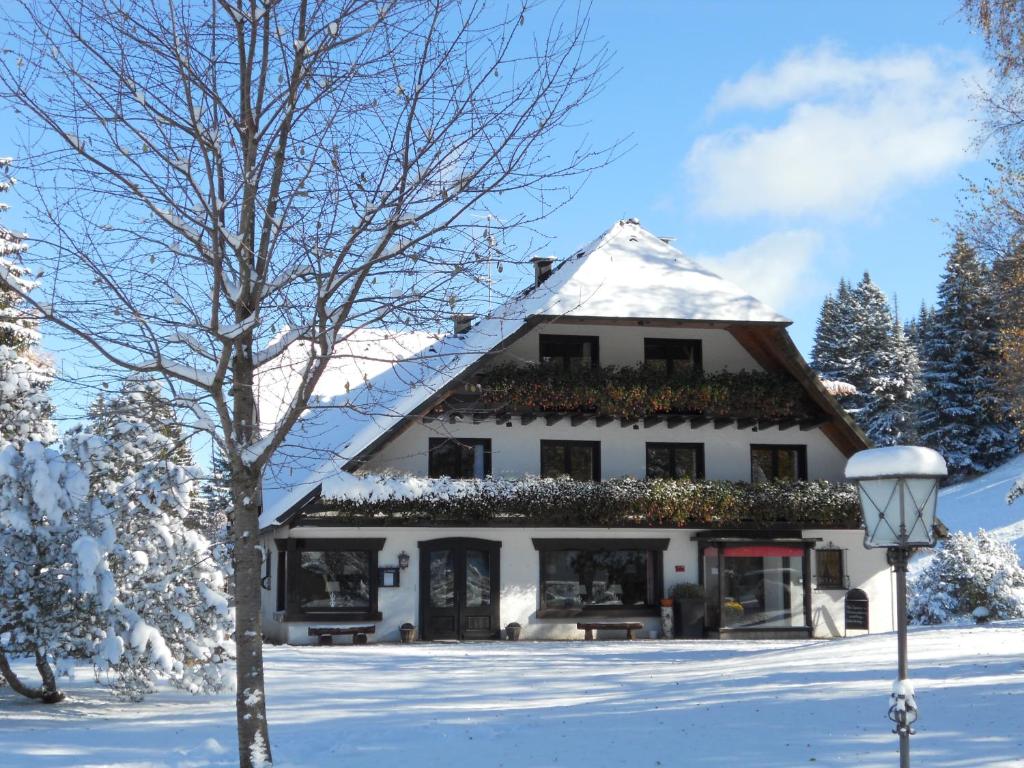 Maison d'hôtes Gästehaus Behabühl B&B Talstraße 10, 79868 Feldberg