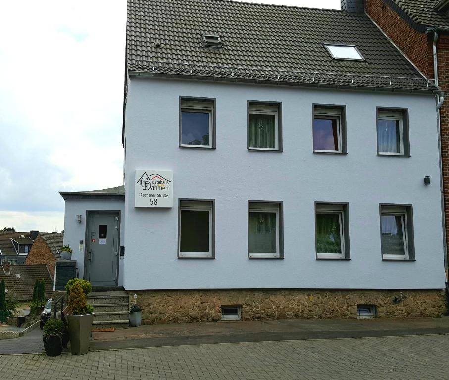 Séjour chez l'habitant Gästehaus Dahmen Aachenerstrasse 58, 52223 Stolberg