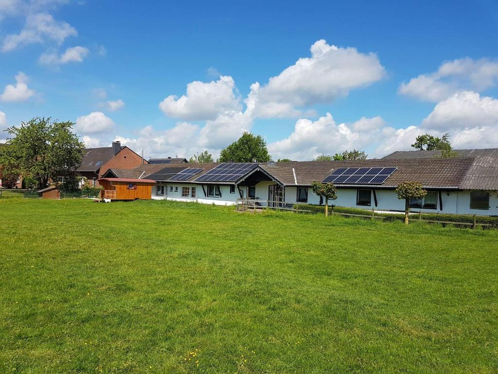 Maison d'hôtes Gästehaus Ermen Altfelder Str. 248, 47475 Kamp-Lintfort
