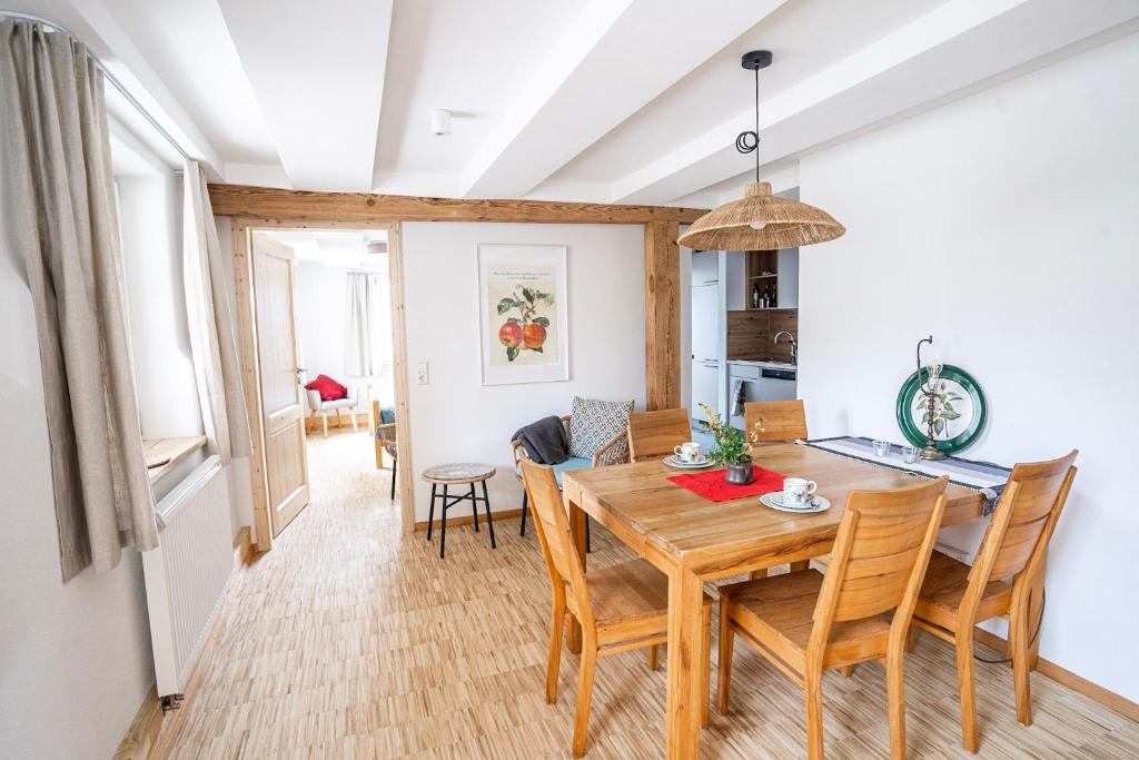 Appartements Gästehaus Großhöchberg Hauptstraße 17, 71579 Spiegelberg