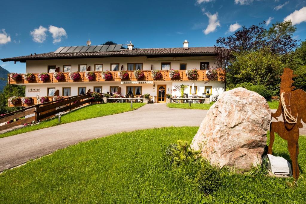 Maison d'hôtes Gästehaus Heißenlehen Alpenstraße 89, 83486 Ramsau bei Berchtesgaden