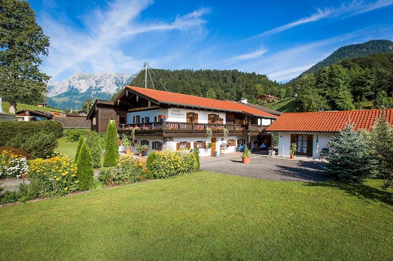 Maison de vacances Gästehaus Hösmader Ferienwohnungen Riesenbichl 20-24, 83486 Ramsau bei Berchtesgaden