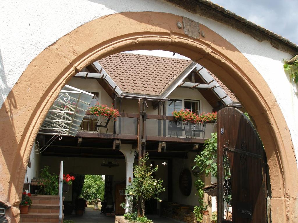 Appartements Gästehaus im Malerwinkel-Rhodt Weinstrasse 22 im Malerwinkel, 76835 Rhodt unter Rietburg
