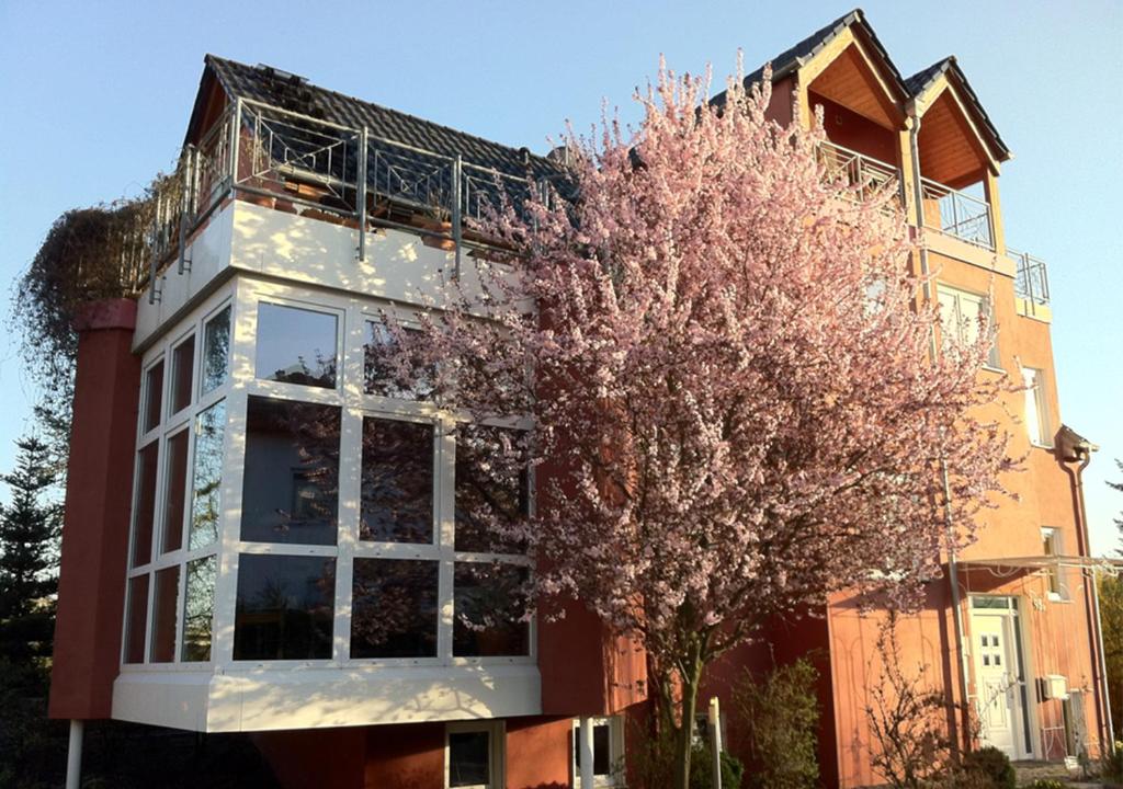 Maison d'hôtes Gästehaus Kirschgarten 93A Wormser Straße, 55294 Bodenheim