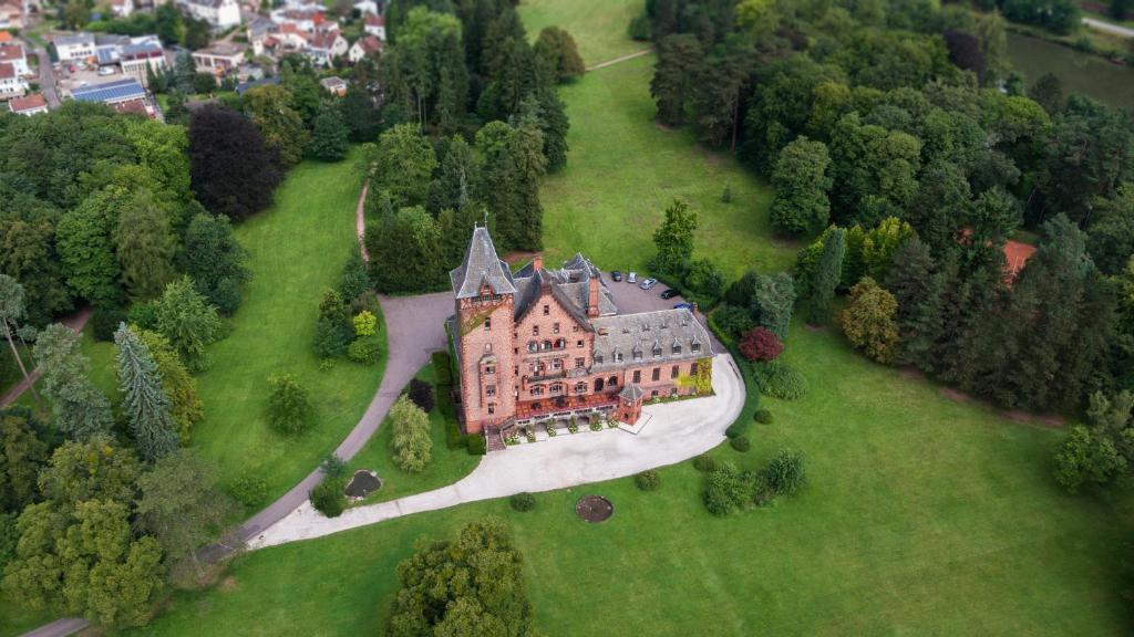 Hôtel Gästehaus Schloss Saareck Im Saareckpark, 66693 Mettlach