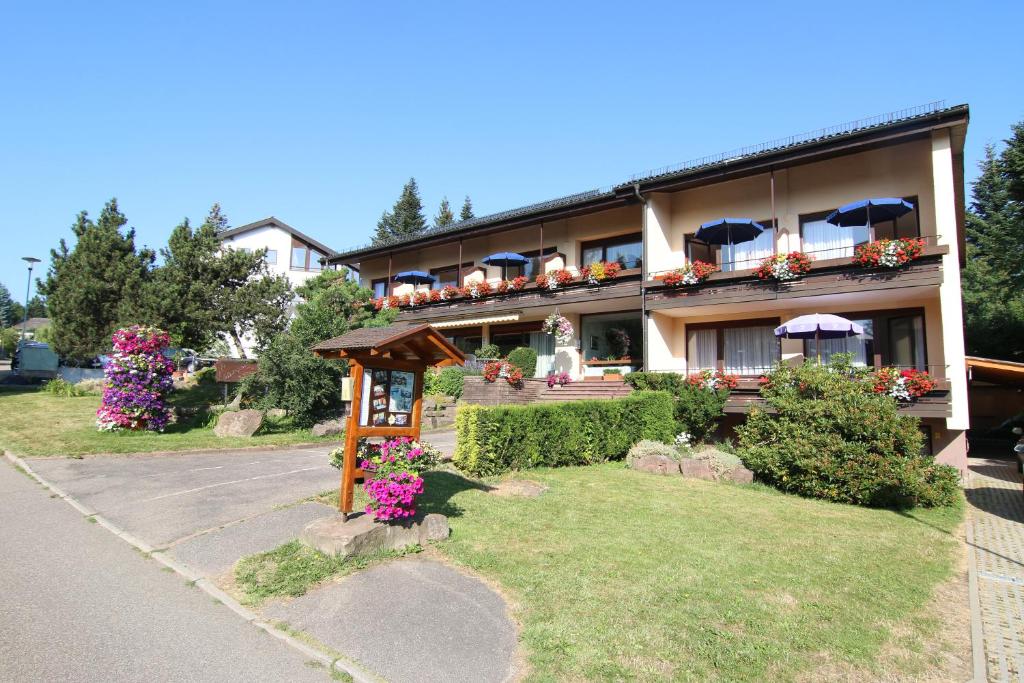 Maison d'hôtes Gästehaus Schmid-Lopez Peter-Liebig-Weg 20, 75323 Bad Wildbad