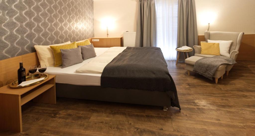 Hôtel Gästehaus Zehmerhof bei Erding Hauptstr. 7 a, 85469 Walpertskirchen