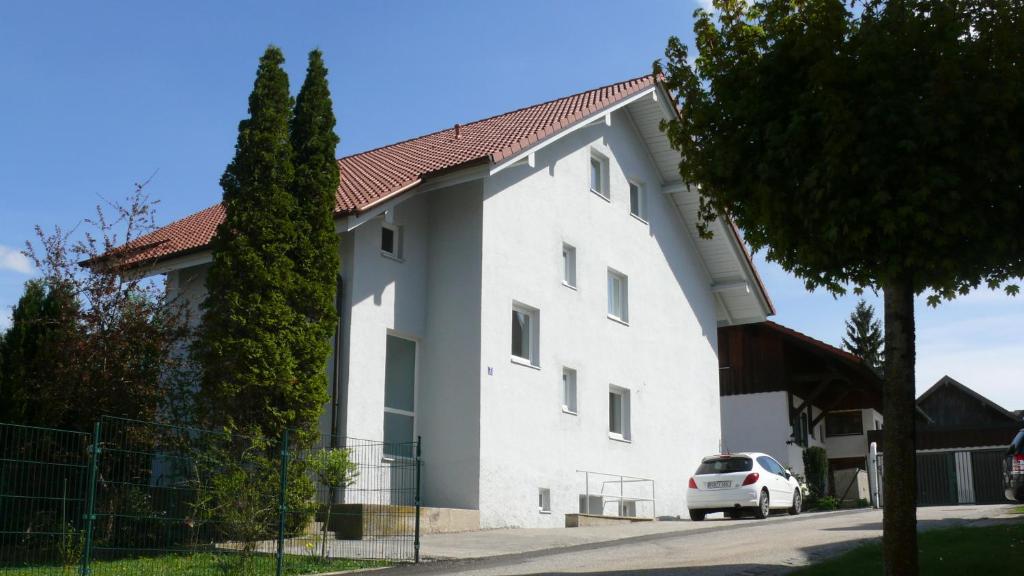 Appartements Gästehäuser Arnstorf 5 Gartenweg, 94424 Arnstorf