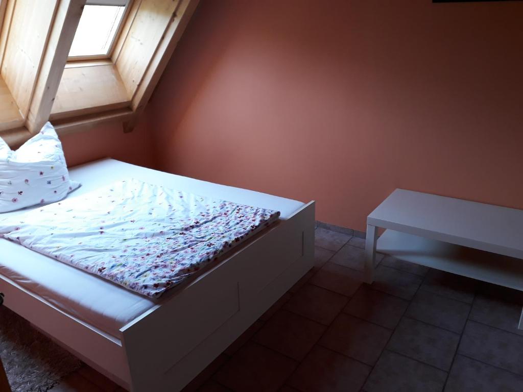 Séjour chez l'habitant Gästezimmer in traumhafter Lage neben der Kurstadt Südring 25 1. Obergeschoss, 97723 Oberthulba